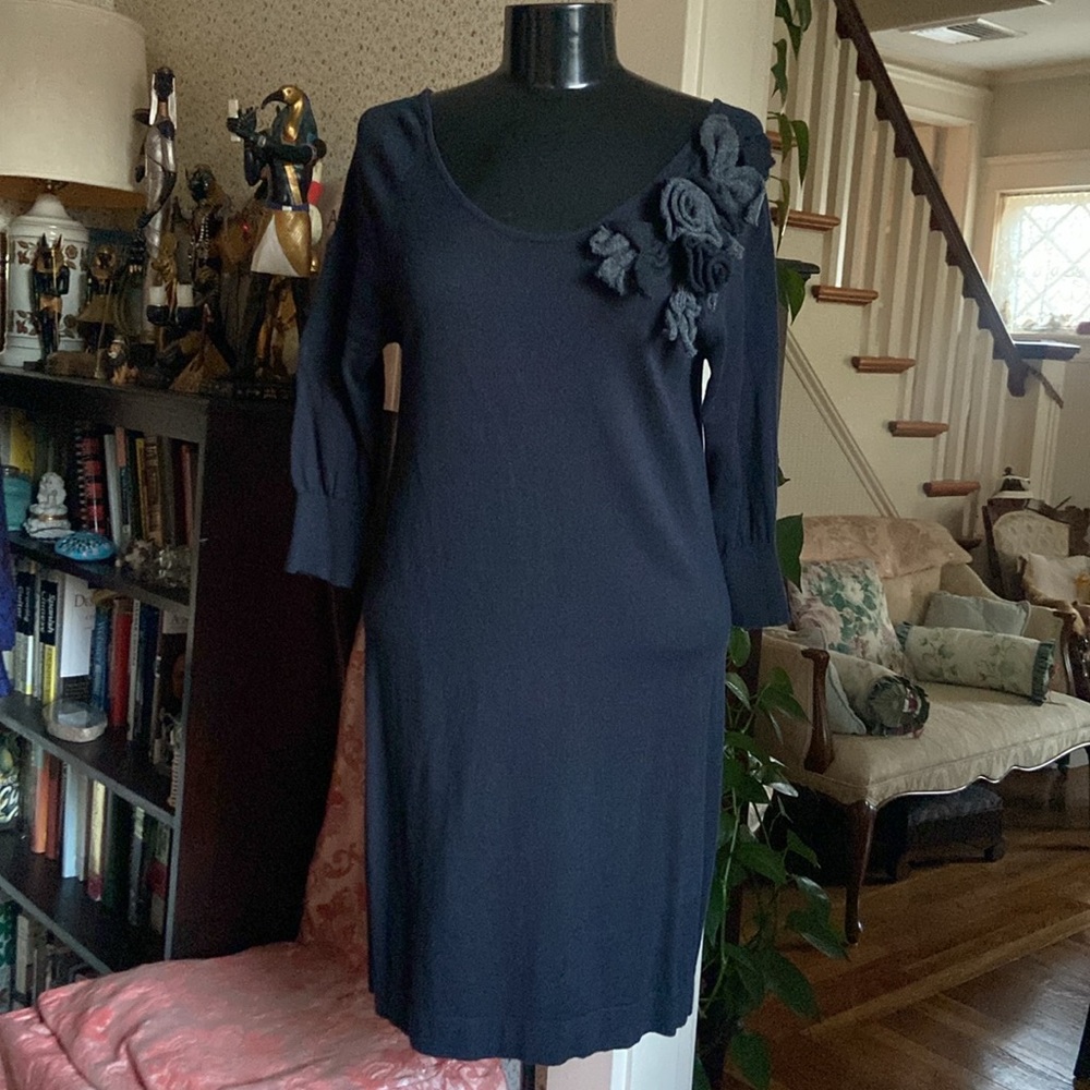 3/$15 LC Lauren Conrad Vintage Elegant Knit Flower Detail Long Sleeve Midi Dress